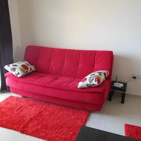 Studio In Caesar * Trikomo