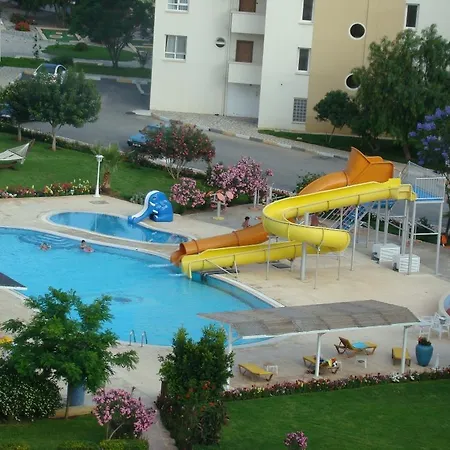 Studio In Caesar Trikomo